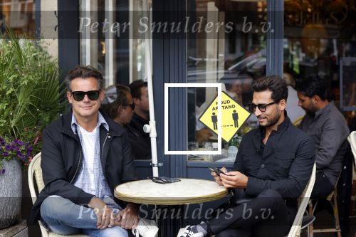 Amsterdam 19 juni 2021
Leco v Zadelhoff met zijn partner op terras bij de Joffers