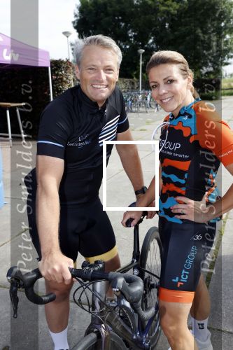 Zevenhuizen 4 juli 2021
Leontien v Moorsel Wendy v Dijk en Anouk Smulders gaan met 500 vrouwen de Amstel Gold race rijden . Vandaag was er een training . Ook Michael Zijlaard en zijn broer Ron reden mee.