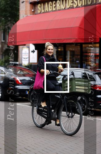 Amsterdam 6 juli 2021
Lieke v Lexmond op de cornelis schuytstraat