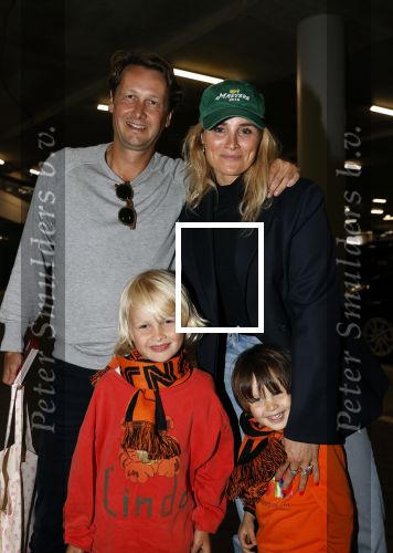 Amsterdam 26 juni 2021
Lieke v Lexmond haar man Bas v Veggel en hun kinderen bij de Johan Cruijff arena . Ze gingen naar de wedstrijd Denemarken-Wales