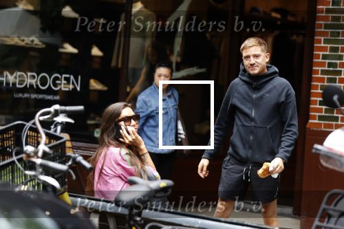 Amsterdam 12 juli 2021
Jorik Scholten / Lil Kleine en Jaimie Vaes kussend op de cornelis schuytstraat