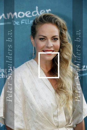 Amsterdam 16 juli 2021
Premiere de Luizenmoeder in Tuschinski. Maaike Martens met partner