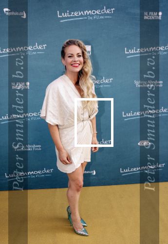 Amsterdam 16 juli 2021
Premiere de Luizenmoeder in Tuschinski. Maaike Martens met partner