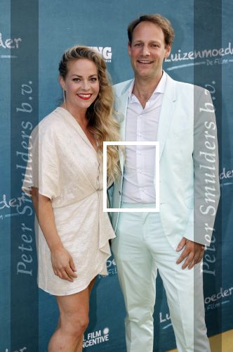 Amsterdam 16 juli 2021
Premiere de Luizenmoeder in Tuschinski. Maaike Martens met partner