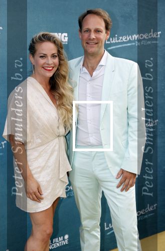 Amsterdam 16 juli 2021
Premiere de Luizenmoeder in Tuschinski. Maaike Martens met partner