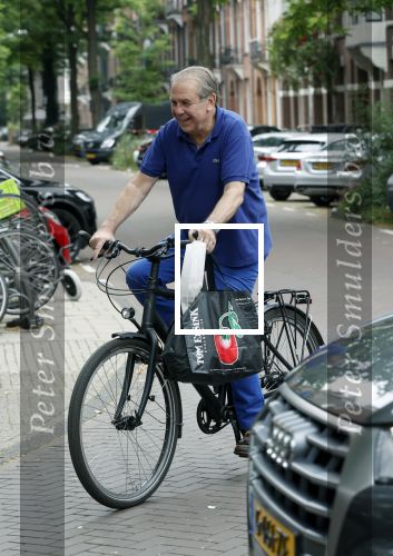 Amsterdam 10 juli 2021
Maarten Spanjer op de fiets in Amsterdam zuid