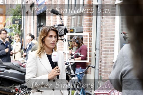 Amsterdam 7 en 10 juli 2021
Op de plek waar Peter R de Vries neergeschoten is leggen mensen bloemen neer.  Malou Peter van de NOS