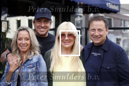 Alkmaar 7 juli 2021
Mary Borsato viert haar 76e verjaardag bij rstaurnt Pluim in Alkmaar.
Aanwezig marco Borsato met zijn vrouw Leontine , Armando Borsato met zijn vriendin en dochters . Silvana Borsato met haar dochter . Ook Senna is erbij.