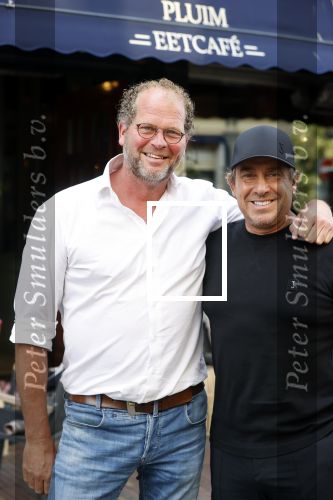 Alkmaar 7 juli 2021
Mary Borsato viert haar 76e verjaardag bij rstaurnt Pluim in Alkmaar.
Aanwezig marco Borsato met zijn vrouw Leontine , Armando Borsato met zijn vriendin en dochters . Silvana Borsato met haar dochter . Ook Senna is erbij.
