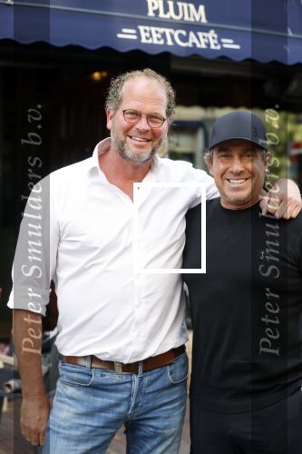 Alkmaar 7 juli 2021
Mary Borsato viert haar 76e verjaardag bij rstaurnt Pluim in Alkmaar.
Aanwezig marco Borsato met zijn vrouw Leontine , Armando Borsato met zijn vriendin en dochters . Silvana Borsato met haar dochter . Ook Senna is erbij.