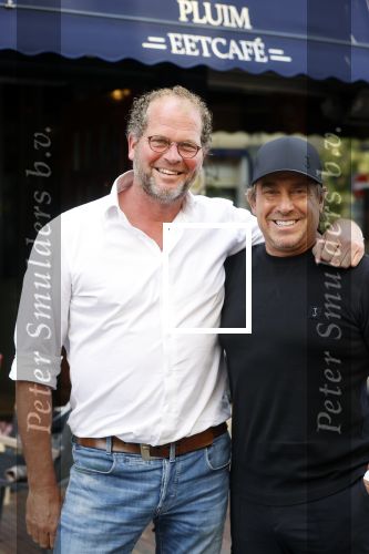 Alkmaar 7 juli 2021
Mary Borsato viert haar 76e verjaardag bij rstaurnt Pluim in Alkmaar.
Aanwezig marco Borsato met zijn vrouw Leontine , Armando Borsato met zijn vriendin en dochters . Silvana Borsato met haar dochter . Ook Senna is erbij.