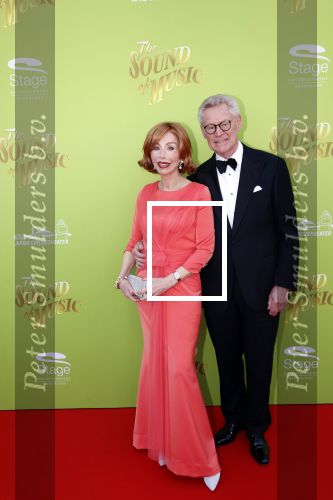 Scheveningen 9 juli 2021
Premiere sound of music in het circustheater.
Marijke Helwegen kwam met haar man