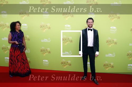 Scheveningen 9 juli 2021
Premiere sound of music in het circustheater.
Marijn Brouwers met partner links