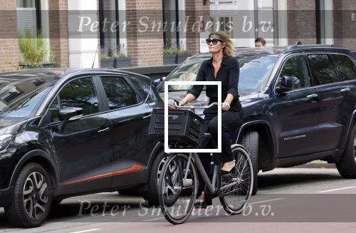 Amsterdam 22 juli 2021
Herdenkingsdienst van Peter R de Vries in Carre .
Matthijs v Nieuwkerk met zijn vriendin Martha Riemsma in gesprek met Eva Jinek en haar manager Kristien v Dillen