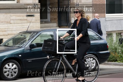 Amsterdam 22 juli 2021
Herdenkingsdienst van Peter R de Vries in Carre .
Matthijs v Nieuwkerk met zijn vriendin Martha Riemsma in gesprek met Eva Jinek en haar manager Kristien v Dillen