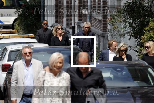 Amsterdam 22 juli 2021
Herdenkingsdienst van Peter R de Vries in Carre .
Matthijs v Nieuwkerk met zijn vriendin Martha Riemsma