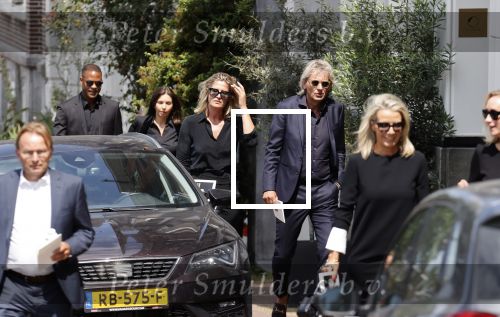 Amsterdam 22 juli 2021
Herdenkingsdienst van Peter R de Vries in Carre .
Matthijs v Nieuwkerk met zijn vriendin Martha Riemsma