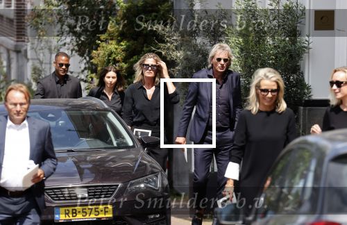 Amsterdam 22 juli 2021
Herdenkingsdienst van Peter R de Vries in Carre .
Matthijs v Nieuwkerk met zijn vriendin Martha Riemsma