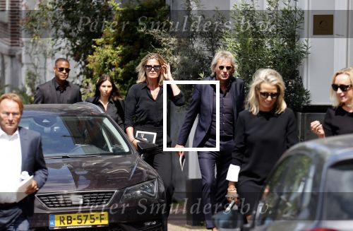 Amsterdam 22 juli 2021
Herdenkingsdienst van Peter R de Vries in Carre .
Matthijs v Nieuwkerk met zijn vriendin Martha Riemsma
