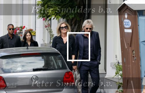 Amsterdam 22 juli 2021
Herdenkingsdienst van Peter R de Vries in Carre .
Matthijs v Nieuwkerk met zijn vriendin Martha Riemsma
