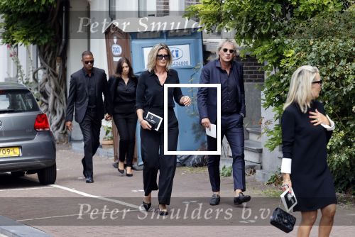 Amsterdam 22 juli 2021
Herdenkingsdienst van Peter R de Vries in Carre .
Matthijs v Nieuwkerk met zijn vriendin Martha Riemsma