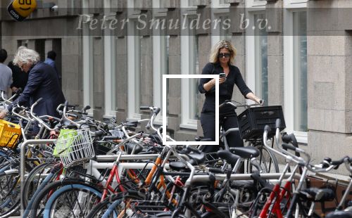 Amsterdam 22 juli 2021
Herdenkingsdienst van Peter R de Vries in Carre .
Matthijs v Nieuwkerk met zijn vriendin Martha Riemsma