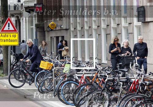 Amsterdam 22 juli 2021
Herdenkingsdienst van Peter R de Vries in Carre .
Matthijs v Nieuwkerk met zijn vriendin Martha Riemsma
