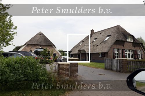 Epse 18 juni 2021
Huis Mc Snelle in Epse . Hij heeft er ook een studio bij waar hij opnames maakt van zijn liedjes.