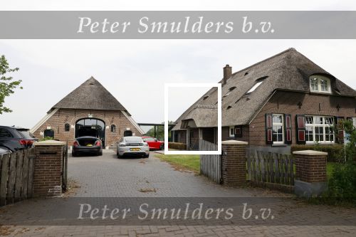 Epse 18 juni 2021
Huis Mc Snelle in Epse . Hij heeft er ook een studio bij waar hij opnames maakt van zijn liedjes.