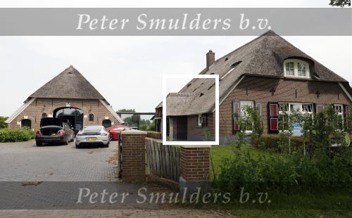 Epse 18 juni 2021
Huis Mc Snelle in Epse . Hij heeft er ook een studio bij waar hij opnames maakt van zijn liedjes.