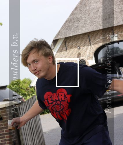 Epse 18 juni 2021
Huis Mc Snelle in Epse . Hij heeft er ook een studio bij waar hij opnames maakt van zijn liedjes.