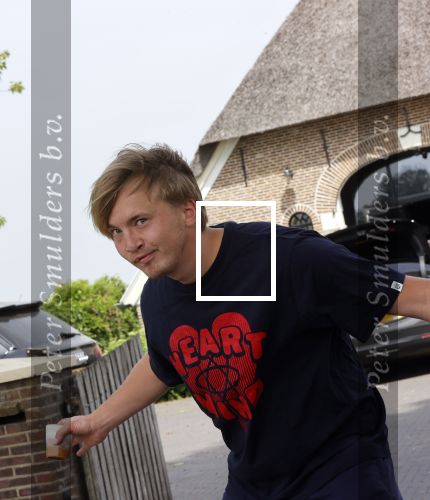 Epse 18 juni 2021
Huis Mc Snelle in Epse . Hij heeft er ook een studio bij waar hij opnames maakt van zijn liedjes.