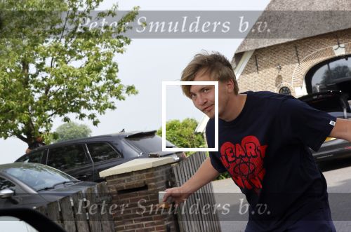 Epse 18 juni 2021
Huis Mc Snelle in Epse . Hij heeft er ook een studio bij waar hij opnames maakt van zijn liedjes.