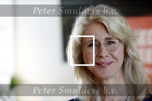 Amsterdam 8 juli 2021
Boekpresentatie Nicolette v Dam en Bas Smit bij boekhandel Scheltema. Mona Keijzer ontvangt het eerste boek .
