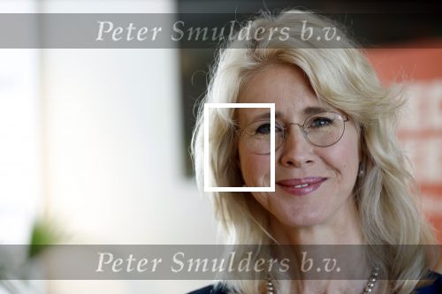 Amsterdam 8 juli 2021
Boekpresentatie Nicolette v Dam en Bas Smit bij boekhandel Scheltema. Mona Keijzer ontvangt het eerste boek .