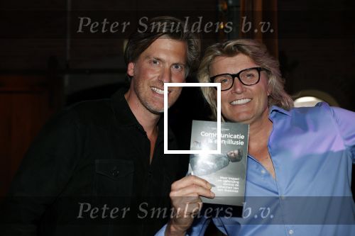 Amsterdam 6 juli 2021
Boekpresentatie Niels Houtepen bij de Harbour Club . Hans Klok