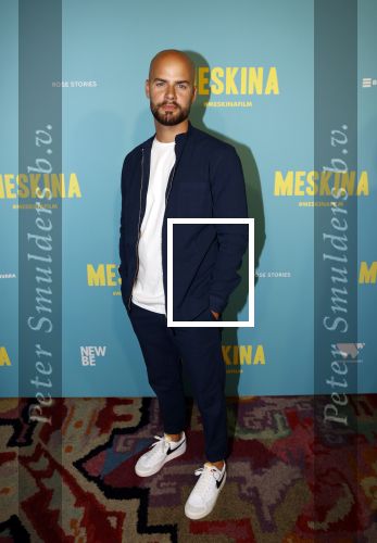 Amsterdam 18 juli 2021
Premiere Meskina in Tuschinski. Oscar Aerts kwam met zijn vriendin