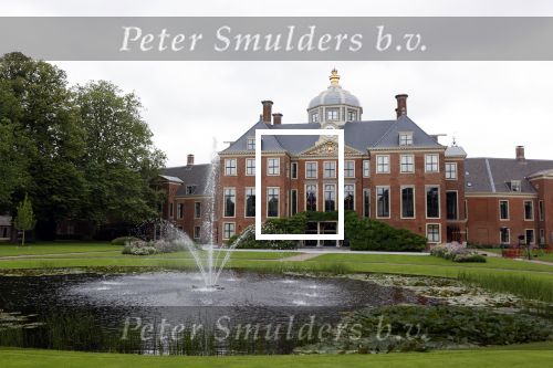 Den haag 16 juli 2021
Koninklijk fotouurtje met Koning Willem Alexander Koningin Maxima Prinses Amalia Alexia en Ariane in de tuin van Paleis Huis ten Bosch.
