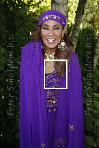 Blaricum 6 juli 2021
Gordon viert zijn verjaardag en dat hij zijn huis verkocht heeft. Ook gaat hij verhuizen naar Dubai. Patty Brard kwam met Guido Spek