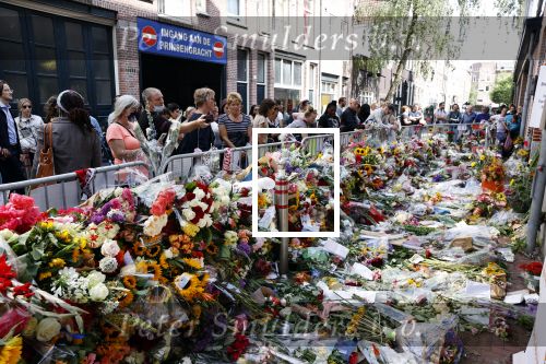 Amsterdam 16 juli 2021
Bloemenzee op de lange leidsedwarsstraat waar Peter R de Vries neergeschoten/ vermoord  is