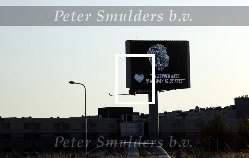 Amsterdam A4 18 juli 2021
Bloemenzee voor Peter R de Vries en Abri van Peter bij schiphol naast de A4