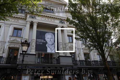 Amsterdam 21 juli 2021
Het publiek kan afscheid nemen van Peter R de Vries . Peter ligt opgebaard in Carre . er komen duizenden mensen langs.