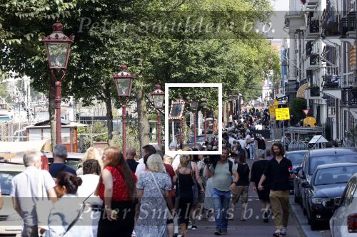 Amsterdam 21 juli 2021
Het publiek kan afscheid nemen van Peter R de Vries . Peter ligt opgebaard in Carre . er komen duizenden mensen langs.