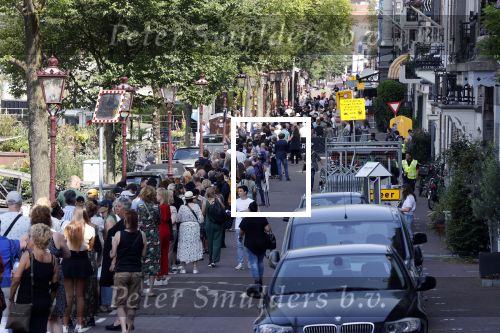 Amsterdam 21 juli 2021
Het publiek kan afscheid nemen van Peter R de Vries . Peter ligt opgebaard in Carre . er komen duizenden mensen langs.