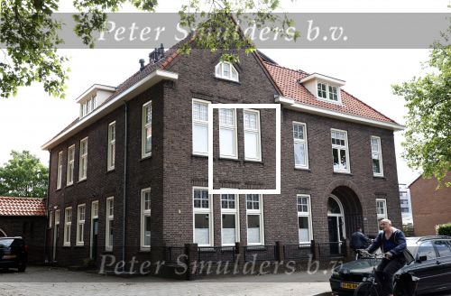 Enschede 22 juni 2021
Pieter Omtzigt wandelt elke dag een paar uur om tot rust te komen . Pieter zijn huis waar hij met zijn vrouw Ayfer Koc woont