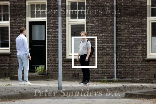 Enschede 22 juni 2021
Pieter Omtzigt wandelt elke dag een paar uur om tot rust te komen . Nick Dijkman staat met Pieter Omtzigt te kletsen.