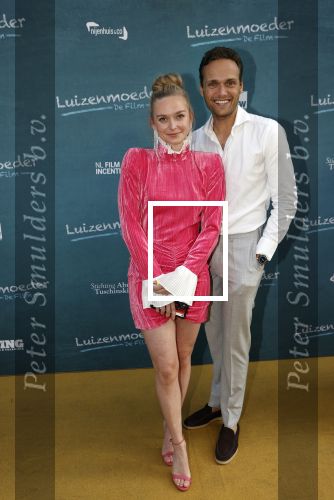 Amsterdam 16 juli 2021
Premiere de Luizenmoeder in Tuschinski.
Pim Wessels met partner Pip Pellens