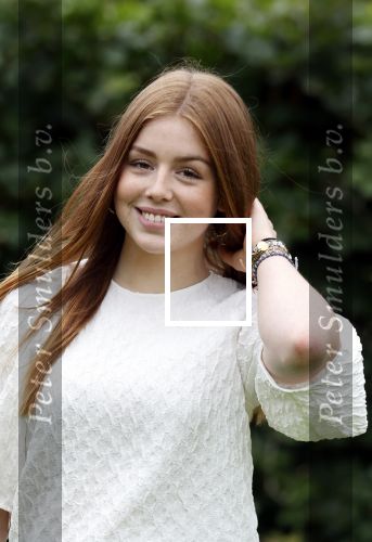Den haag 16 juli 2021
Koninklijk fotouurtje met Koning Willem Alexander Koningin Maxima Prinses Amalia Alexia en Ariane in de tuin van Paleis Huis ten Bosch.