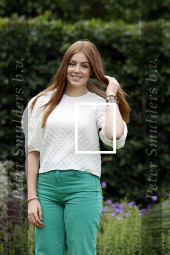 Den haag 16 juli 2021
Koninklijk fotouurtje met Koning Willem Alexander Koningin Maxima Prinses Amalia Alexia en Ariane in de tuin van Paleis Huis ten Bosch.