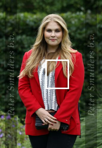 Den haag 16 juli 2021
Koninklijk fotouurtje met Koning Willem Alexander Koningin Maxima Prinses Amalia Alexia en Ariane in de tuin van Paleis Huis ten Bosch.